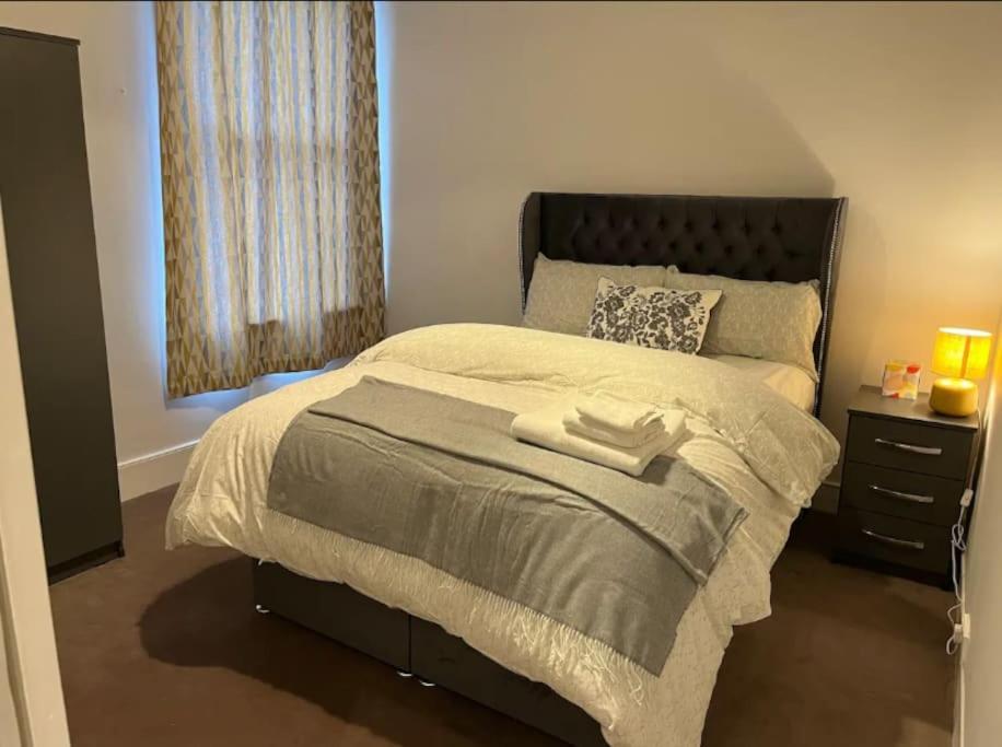 Two Bedroom Flat In لندن المظهر الخارجي الصورة